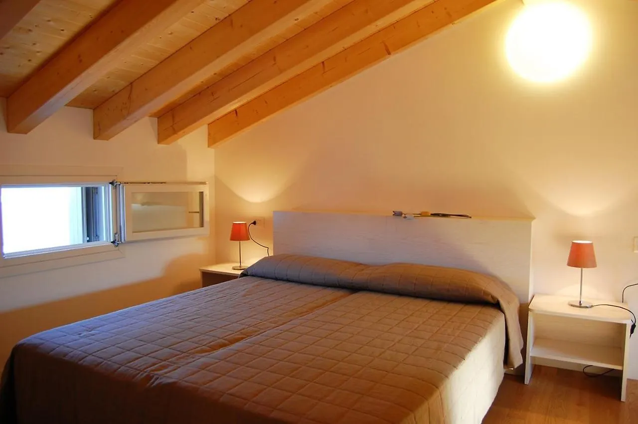 Recently Built House With Swimming Pool Apartment Bibione 0*,