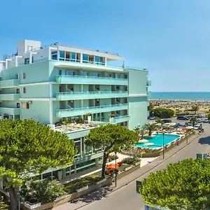 4* Otel Montecarlo